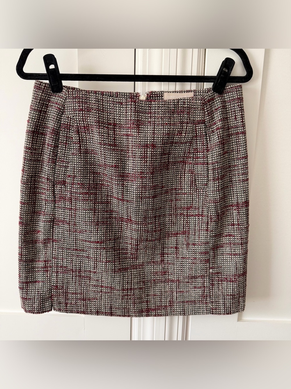 Banana Republic Tweed Bouclé Pencil Mini Skirt Burgundy Sz 6